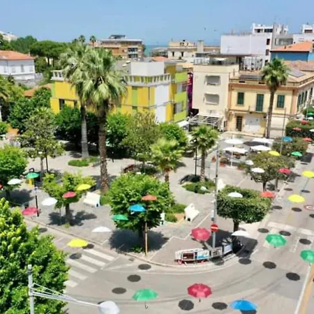 Spacious Apartment In Giulianova With Terrace